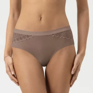 Shorty Mey Poetry Temptation – Milk’n Coffee