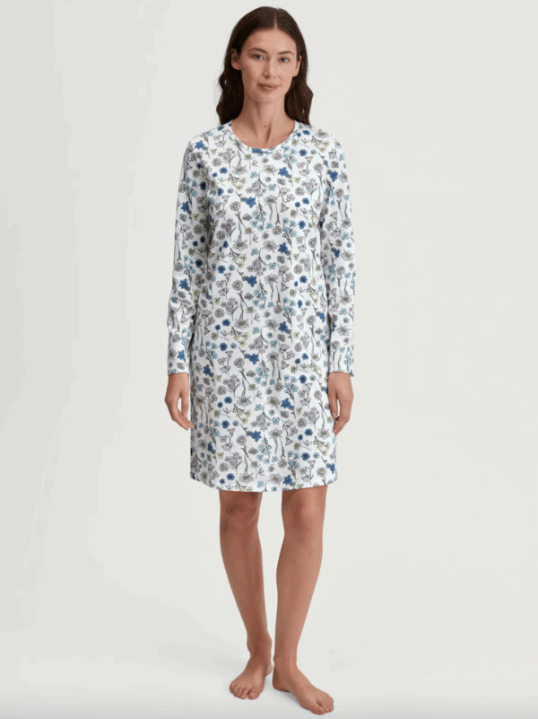 Chemise de nuit à manches longues Calida Flower Nights en coloris Riviera Blue
