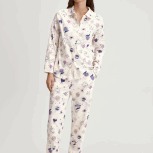 Pyjama Calida Favourites Universe en coloris Charm Cream – T-shirt manches longues à boutons & bas avec poches